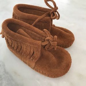 Minnetonka Suede Fringe Moccasins